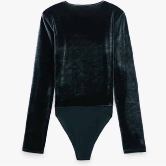 ZARA BLUE Crushed Velvet Shoulder Pad Bodysuit in size Large - Picture 2 of 7